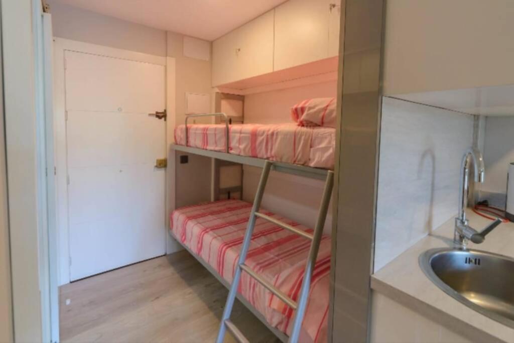 Apartamento 215. Primera Linea De Playa. 贝纳尔马德纳 外观 照片