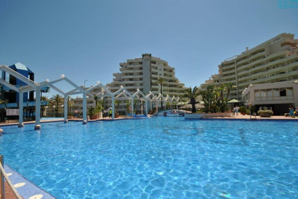 Apartamento 215. Primera Linea De Playa. 贝纳尔马德纳 外观 照片